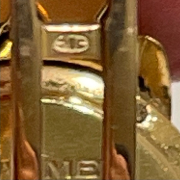Beyond Stunning 18k solid gold The Who Watch Band Covered in diamonds - Picture 5 of 9